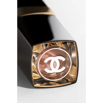 ROUGE COCO FLASH Hydrating vibrant shine lip colour 270 - Peachy | CHANEL 270 - PEACHY
