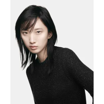 115-les-beiges-water-fresh-complexion-touch-bd01-chanel-bd01-3.webp LES BEIGES Water-fresh complexion touch Bd01 | CHANEL BD01