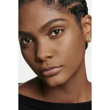 51-ultra-le-teint-ultrawear-all-day-comfort-flawless-finish-foundation-bd111-chanel-bd111-3.webp ULTRA LE TEINT Ultrawear all-day comfort flawless finish foundation Bd111 | CHANEL BD111